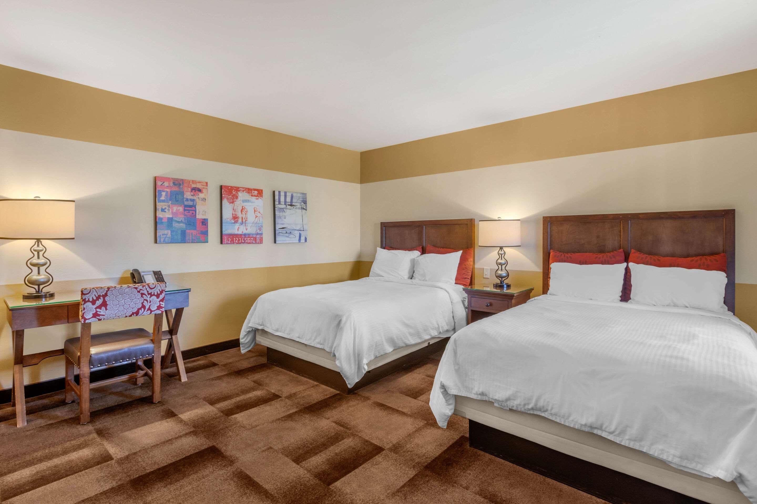 Carlton Oaks Lodge, Ascend Hotel Collection Санти Экстерьер фото